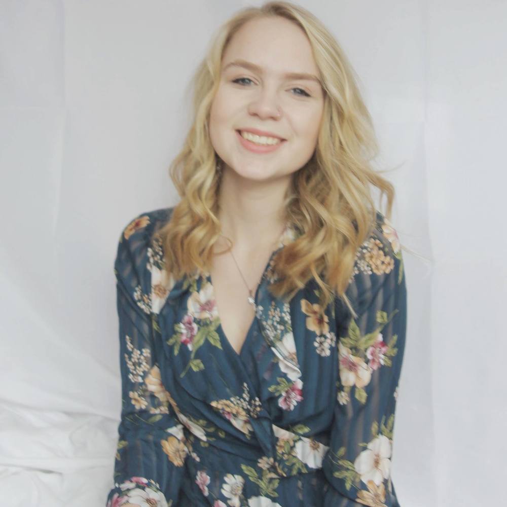 Meet your Posher, Pamela